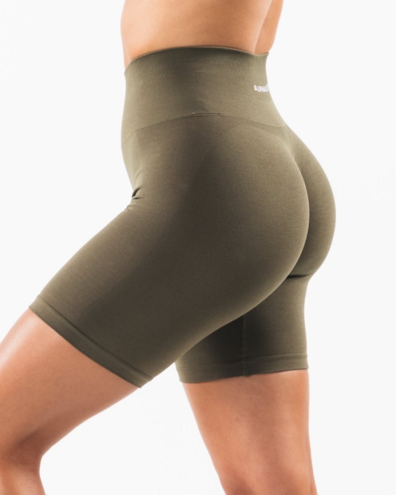 Short Alphalete Amplify Corta 6.5” Oak Femme | NOD-06575620