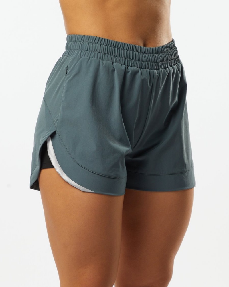 Short Alphalete Stride Corta 3" Grise Femme | JFR-91873327